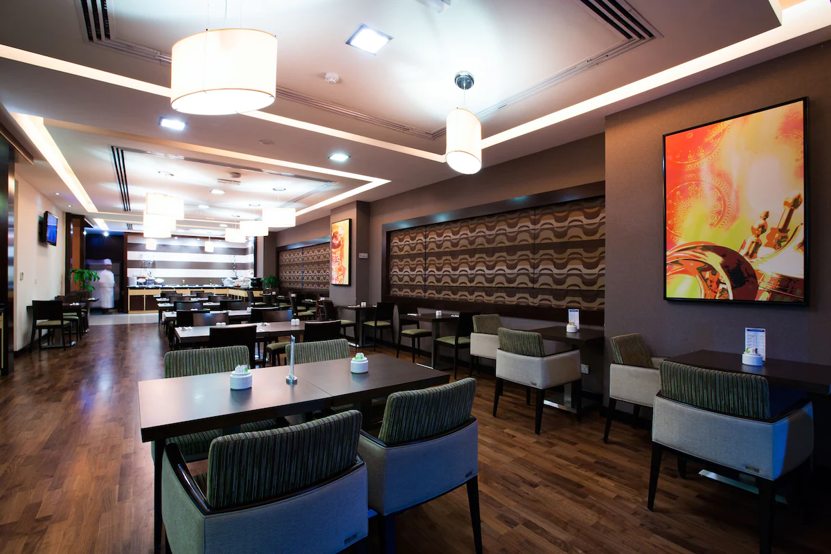 رستوران و کافی شاپ هتل سیتی مکس شارجه دبی